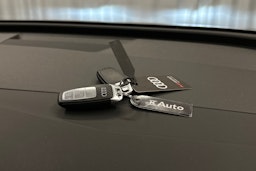 harmaa Audi Q4 e-tron 2024 kuva 28.