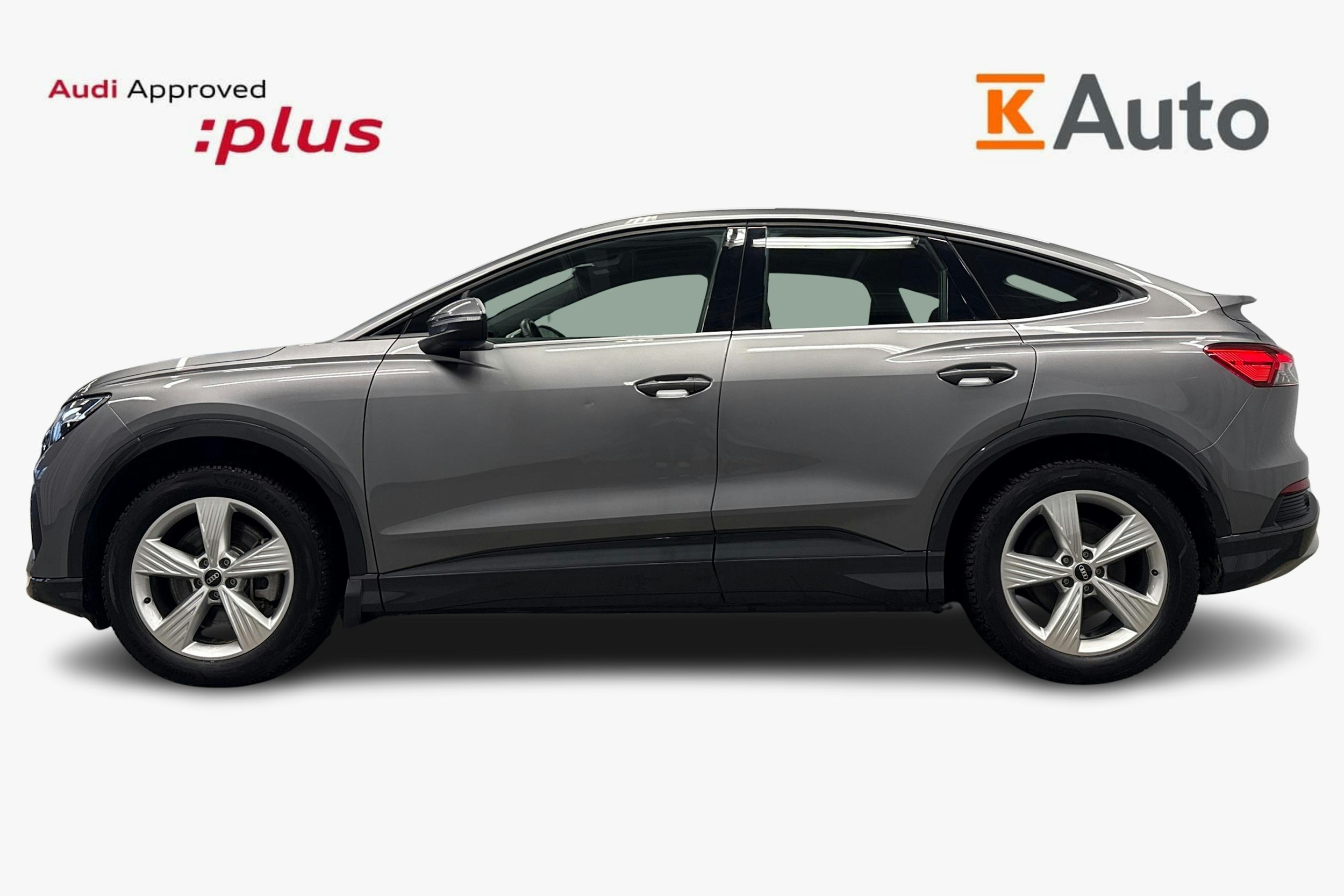 harmaa Audi Q4 e-tron 2024 kuva 6.