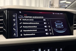 harmaa Audi Q4 e-tron 2024 kuva 19.