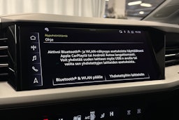 harmaa Audi Q4 e-tron 2024 kuva 22.