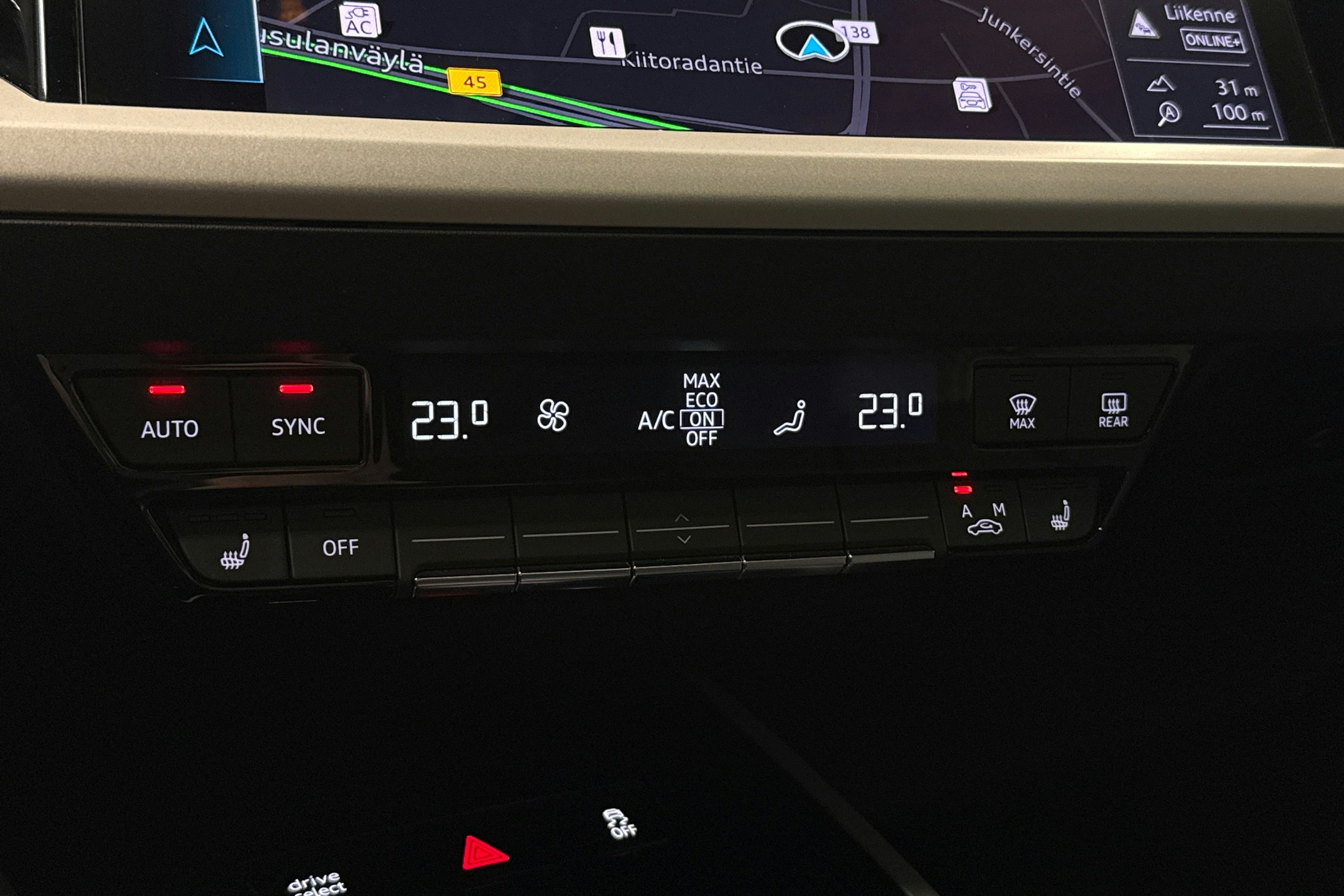 harmaa Audi Q4 e-tron 2024 kuva 24.