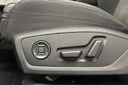 harmaa Audi Q4 e-tron 2024 kuva 28.