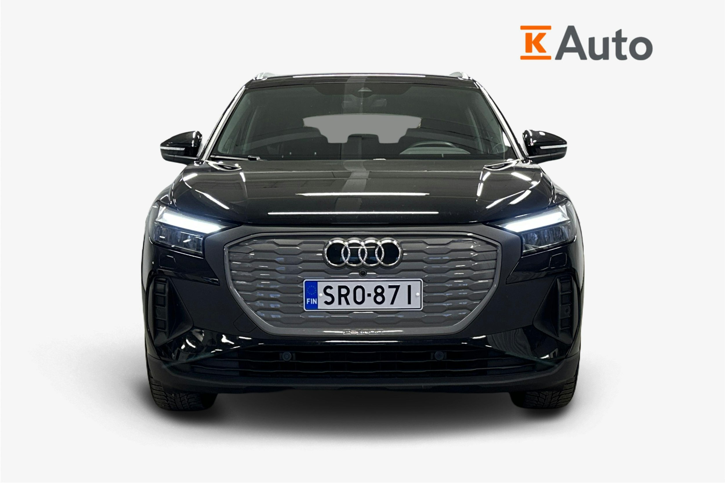 musta Audi Q4 e-tron 2024 kuva 5.