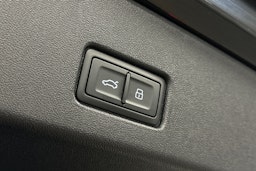 musta Audi Q4 e-tron 2024 kuva 15.