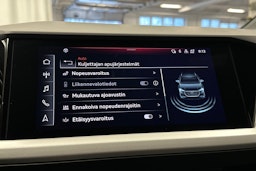 musta Audi Q4 e-tron 2024 kuva 26.