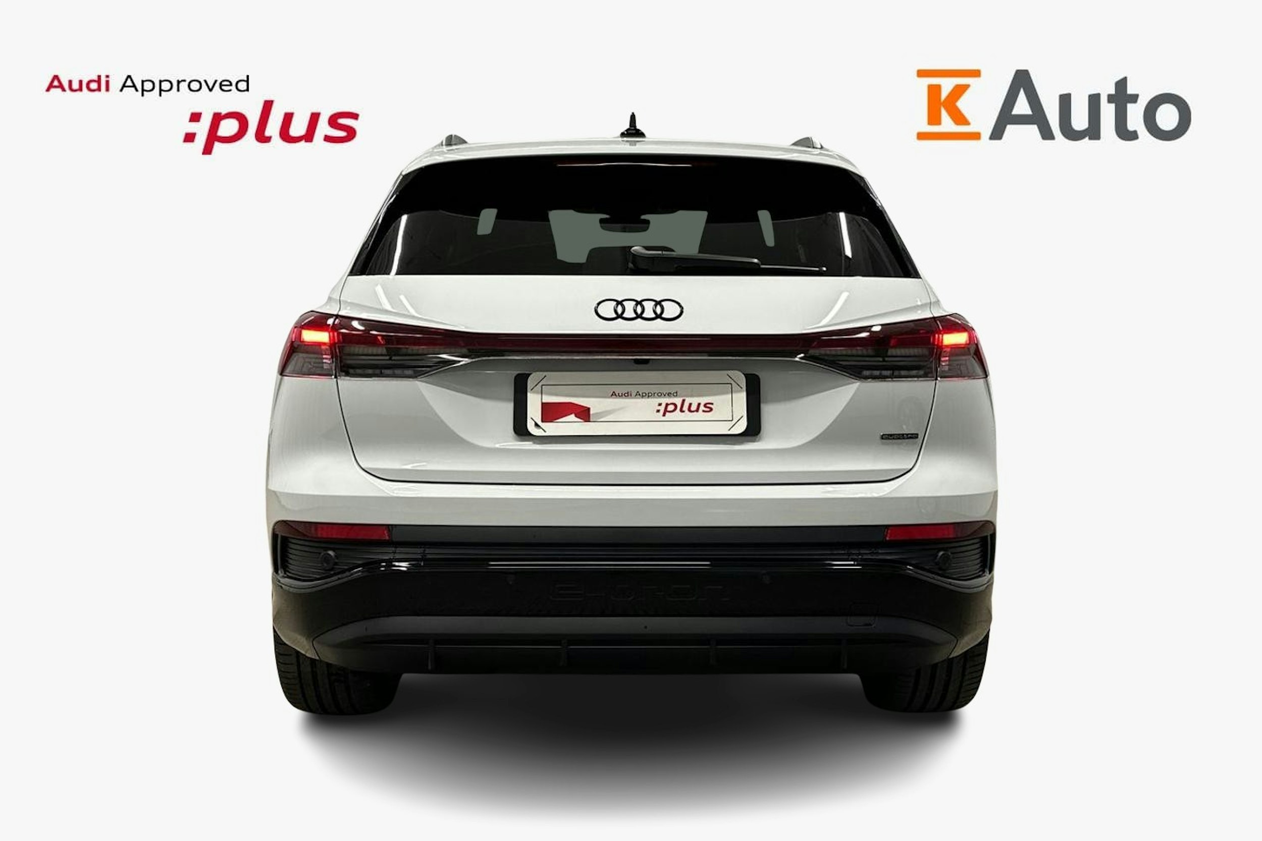 valkoinen Audi Q4 e-tron 2024 kuva 3.