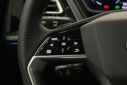 valkoinen Audi Q4 e-tron 2024 kuva 15.