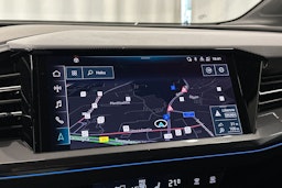 valkoinen Audi Q4 e-tron 2024 kuva 19.