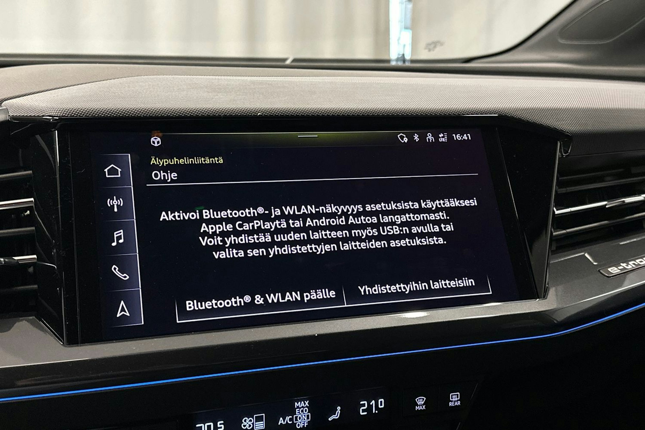 valkoinen Audi Q4 e-tron 2024 kuva 20.