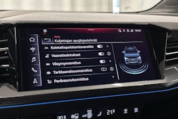 valkoinen Audi Q4 e-tron 2024 kuva 26.