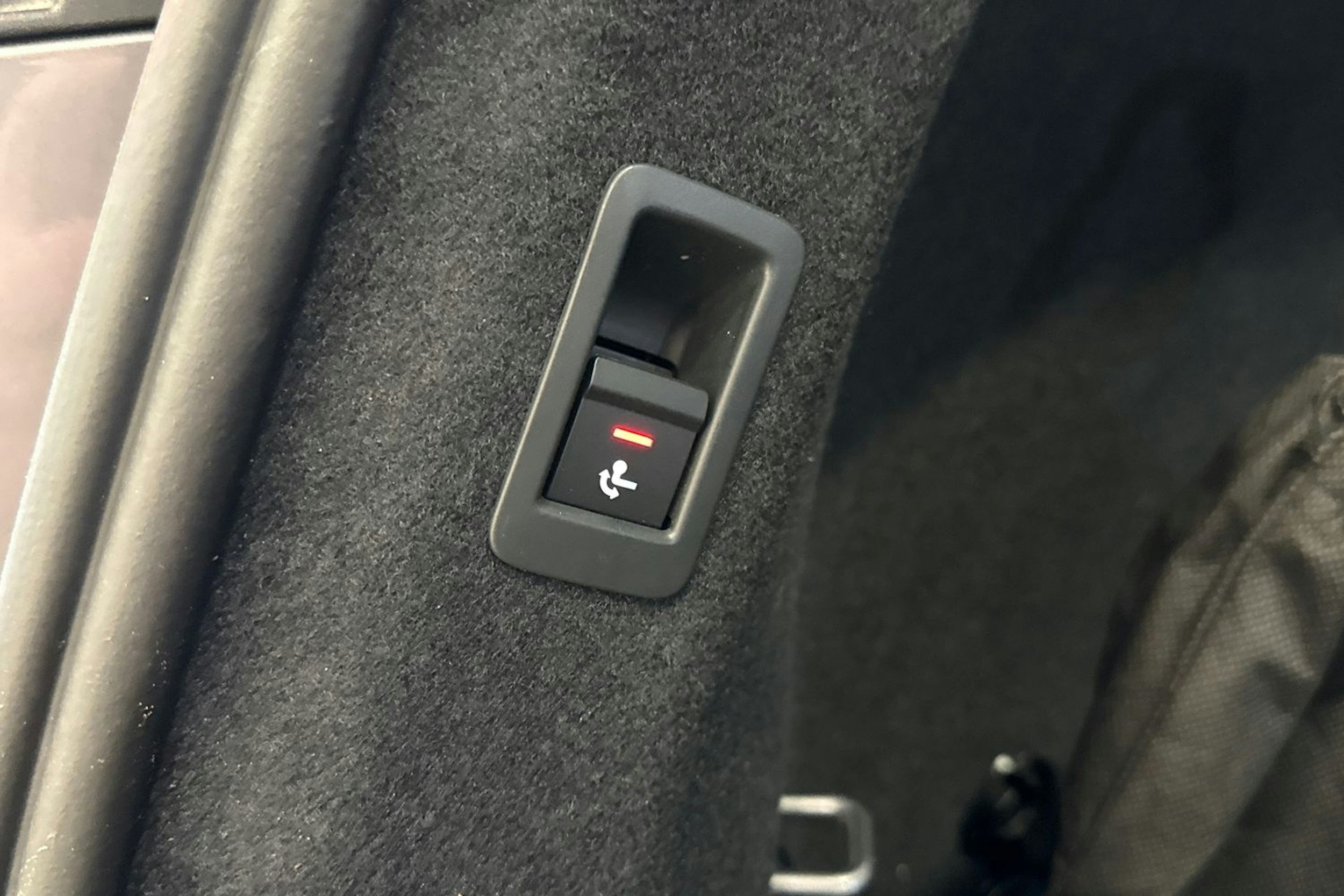 harmaa Audi Q4 e-tron 2024 kuva 17.