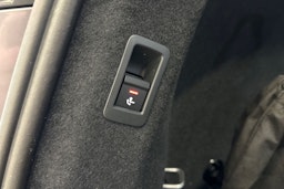 harmaa Audi Q4 e-tron 2024 kuva 17.