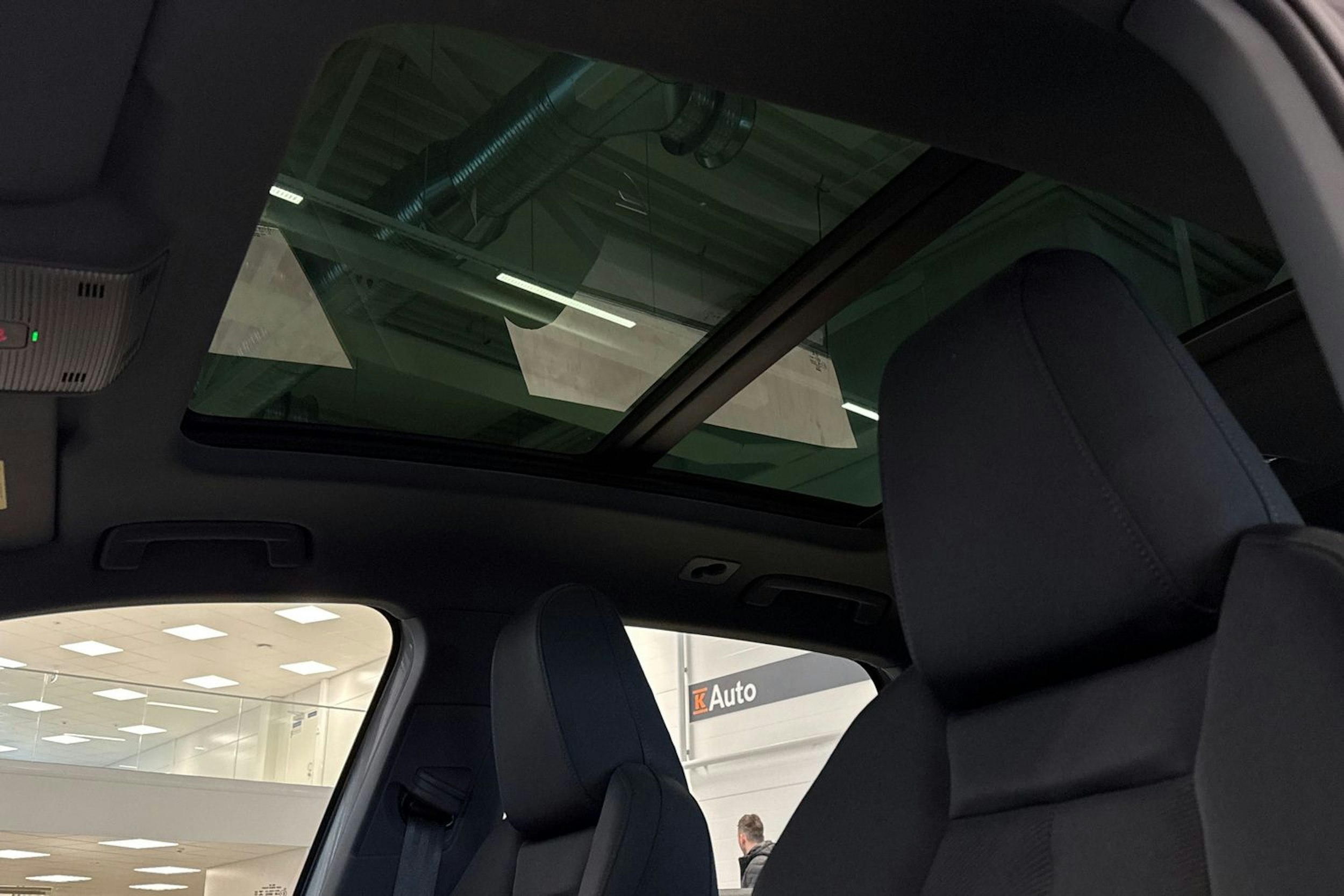 harmaa Audi Q4 e-tron 2024 kuva 20.