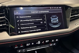 harmaa Audi Q4 e-tron 2024 kuva 27.