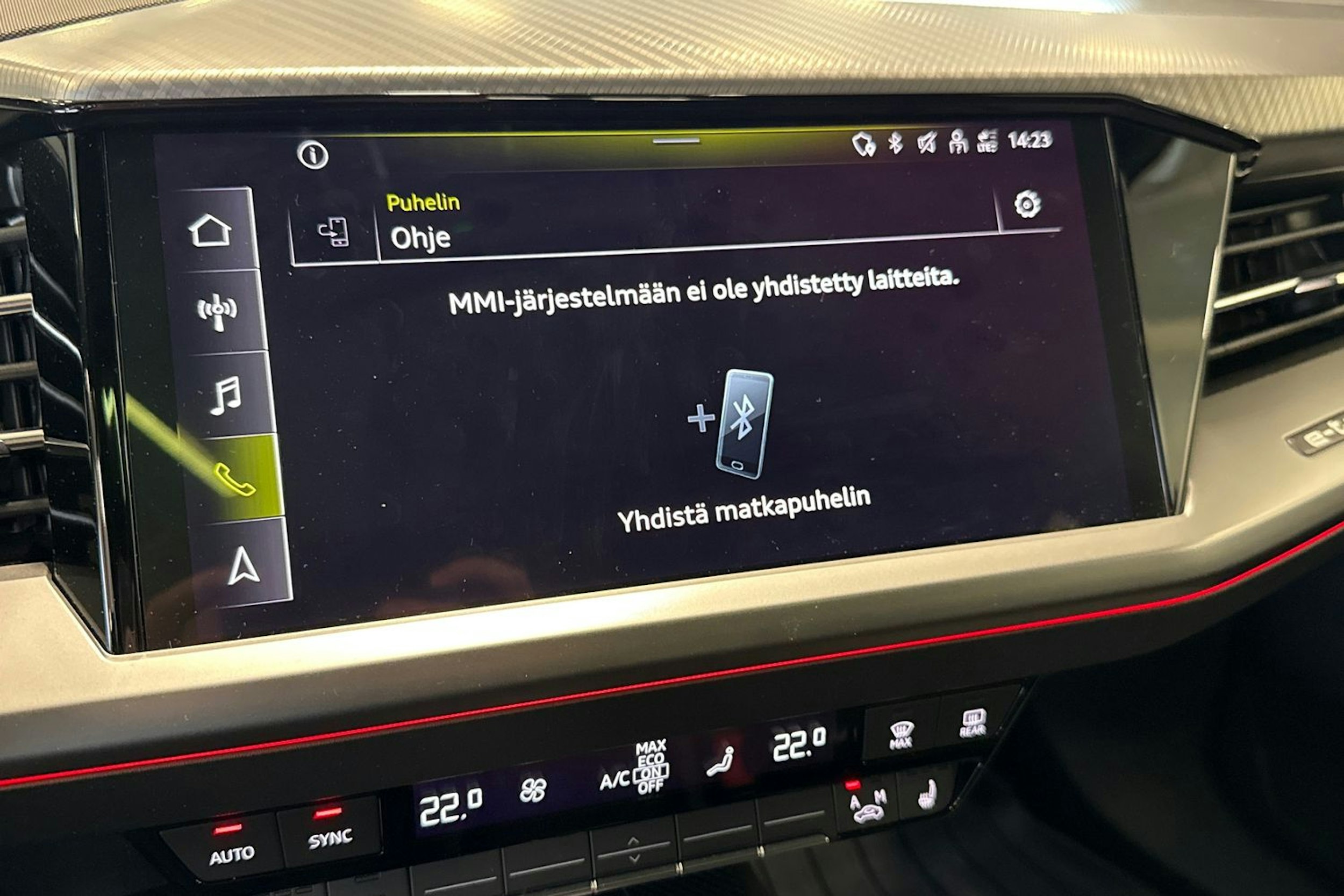 harmaa Audi Q4 e-tron 2024 kuva 30.