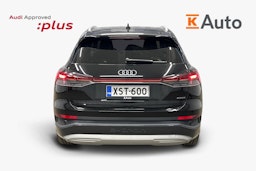 musta Audi Q4 e-tron 2024 kuva 3.