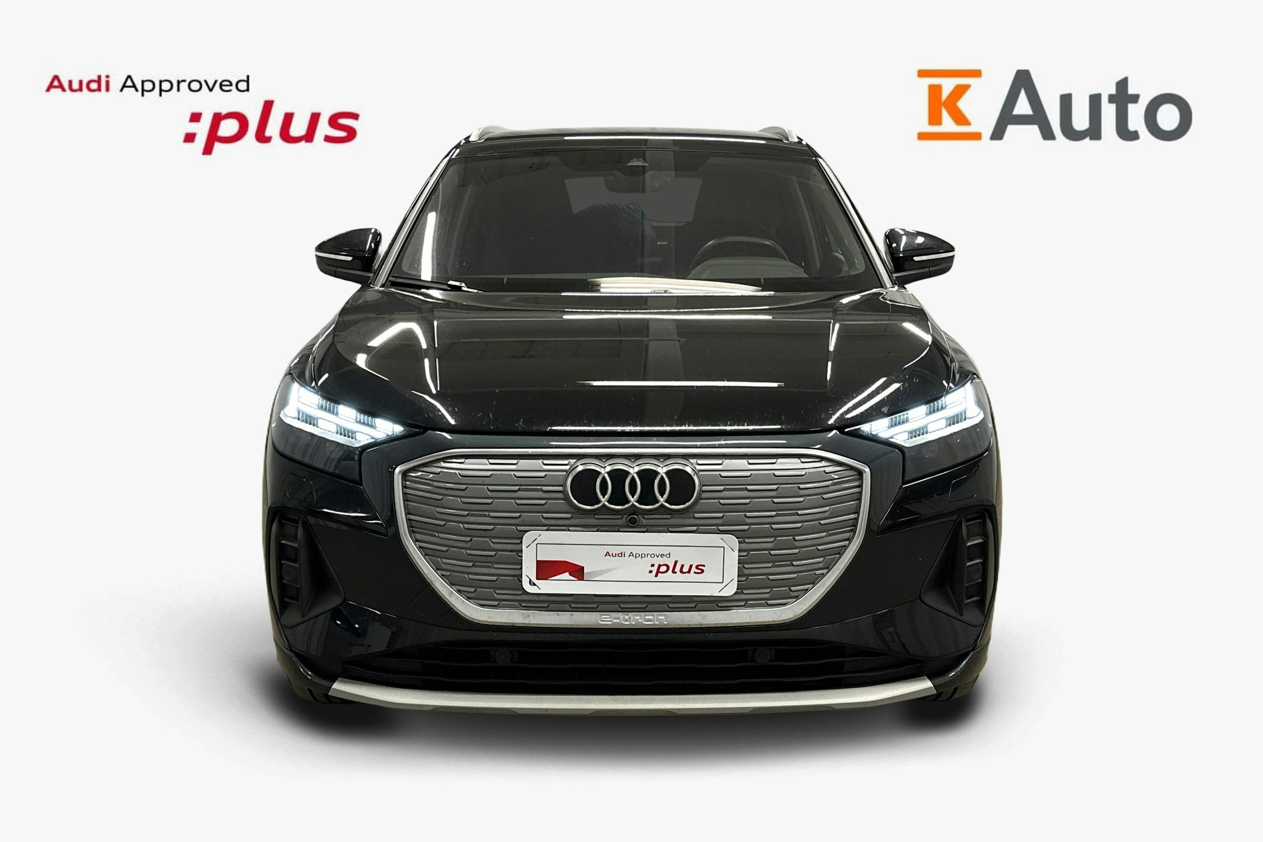 musta Audi Q4 e-tron 2024 kuva 5.