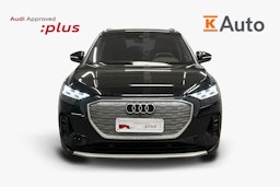 musta Audi Q4 e-tron 2024 kuva 5.