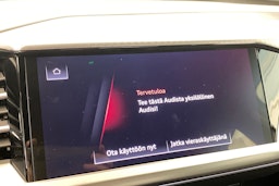 valkoinen Audi Q4 e-tron 2024 kuva 13.