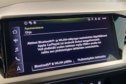 valkoinen Audi Q4 e-tron 2024 kuva 15.