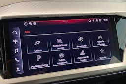 valkoinen Audi Q4 e-tron 2024 kuva 17.