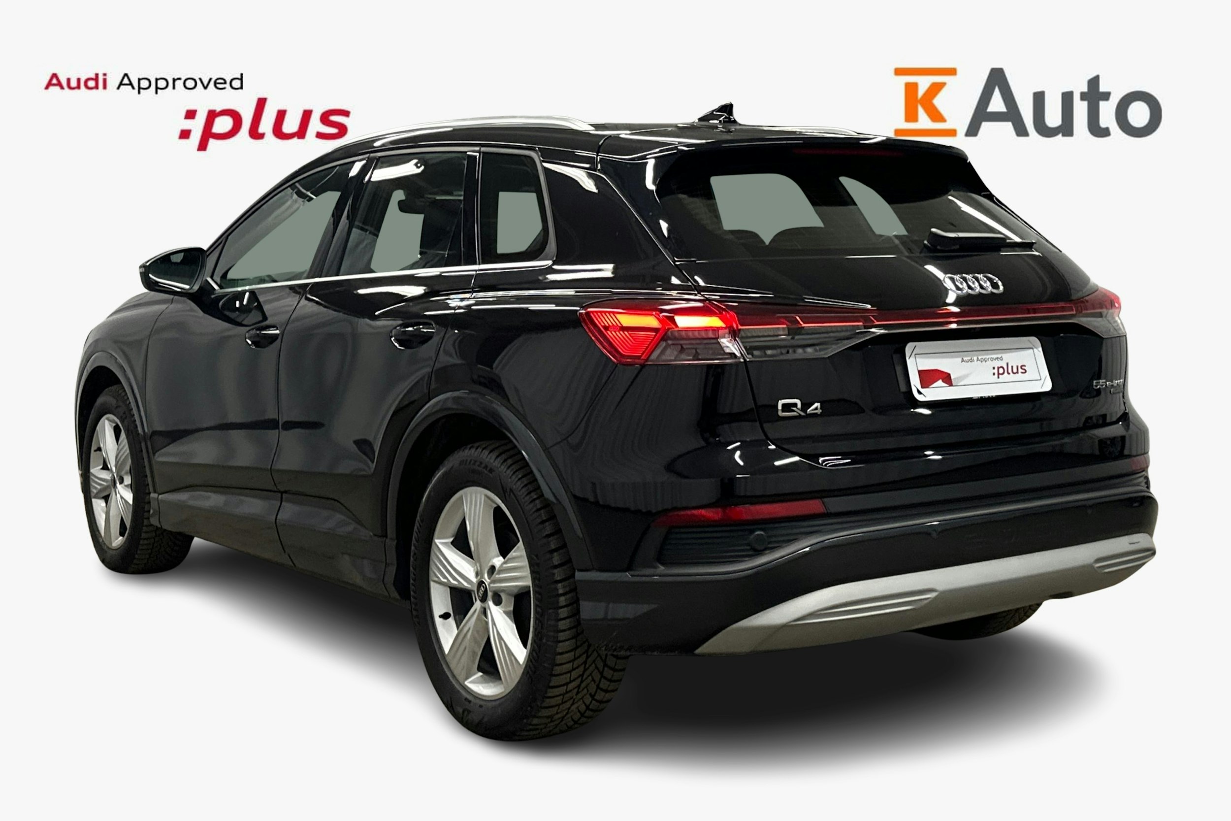 musta Audi Q4 e-tron 2024 kuva 2.