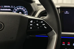 sininen Audi Q4 e-tron 2024 kuva 12.