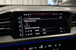 sininen Audi Q4 e-tron 2024 kuva 16.