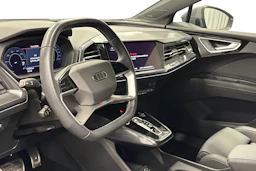 harmaa Audi Q4 e-tron 2024 kuva 6.