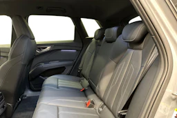 harmaa Audi Q4 e-tron 2024 kuva 8.