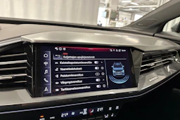 harmaa Audi Q4 e-tron 2024 kuva 19.