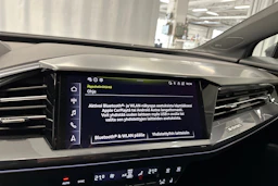 harmaa Audi Q4 e-tron 2024 kuva 21.