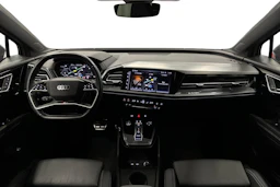 harmaa Audi Q4 e-tron 2024 kuva 7.