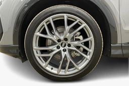 harmaa Audi Q4 e-tron 2024 kuva 9.