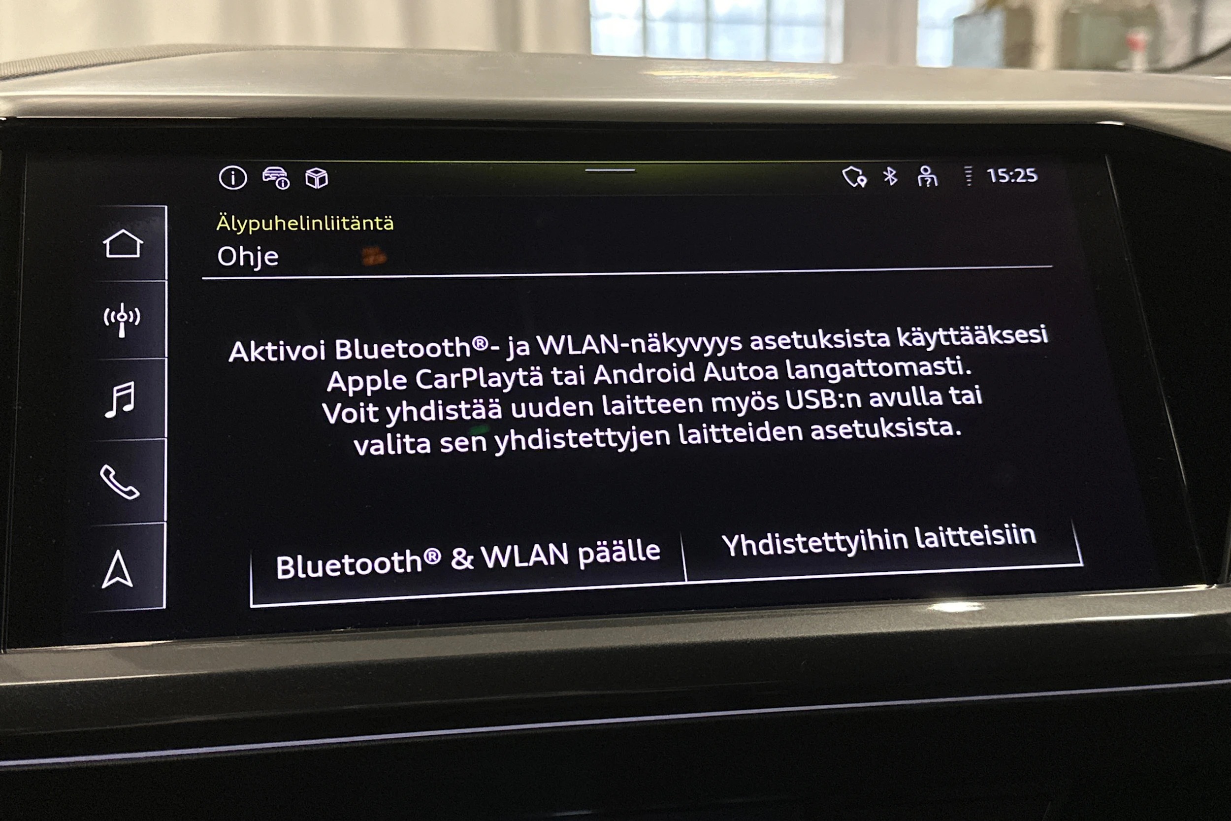 harmaa Audi Q4 e-tron 2024 kuva 22.