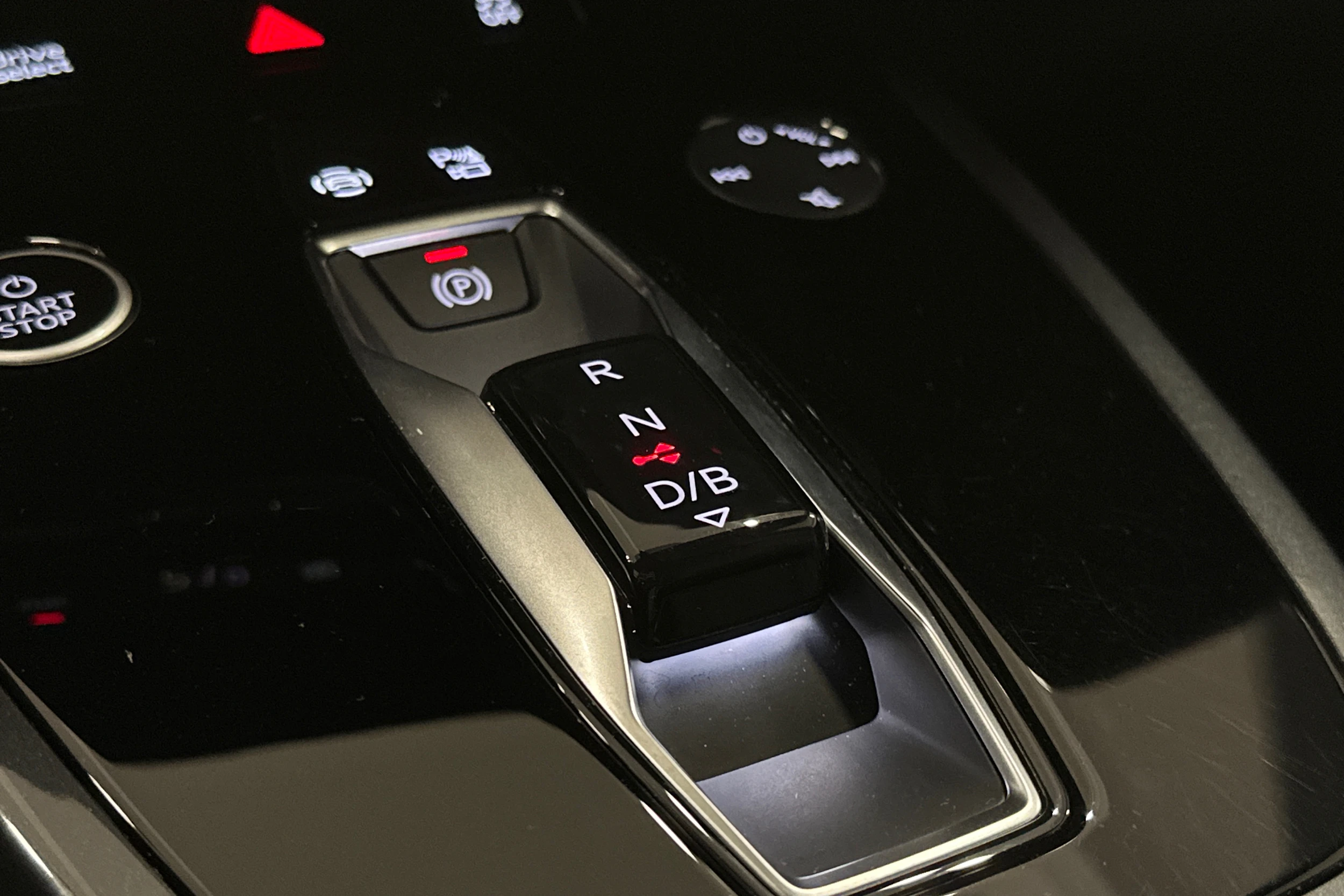 harmaa Audi Q4 e-tron 2024 kuva 29.