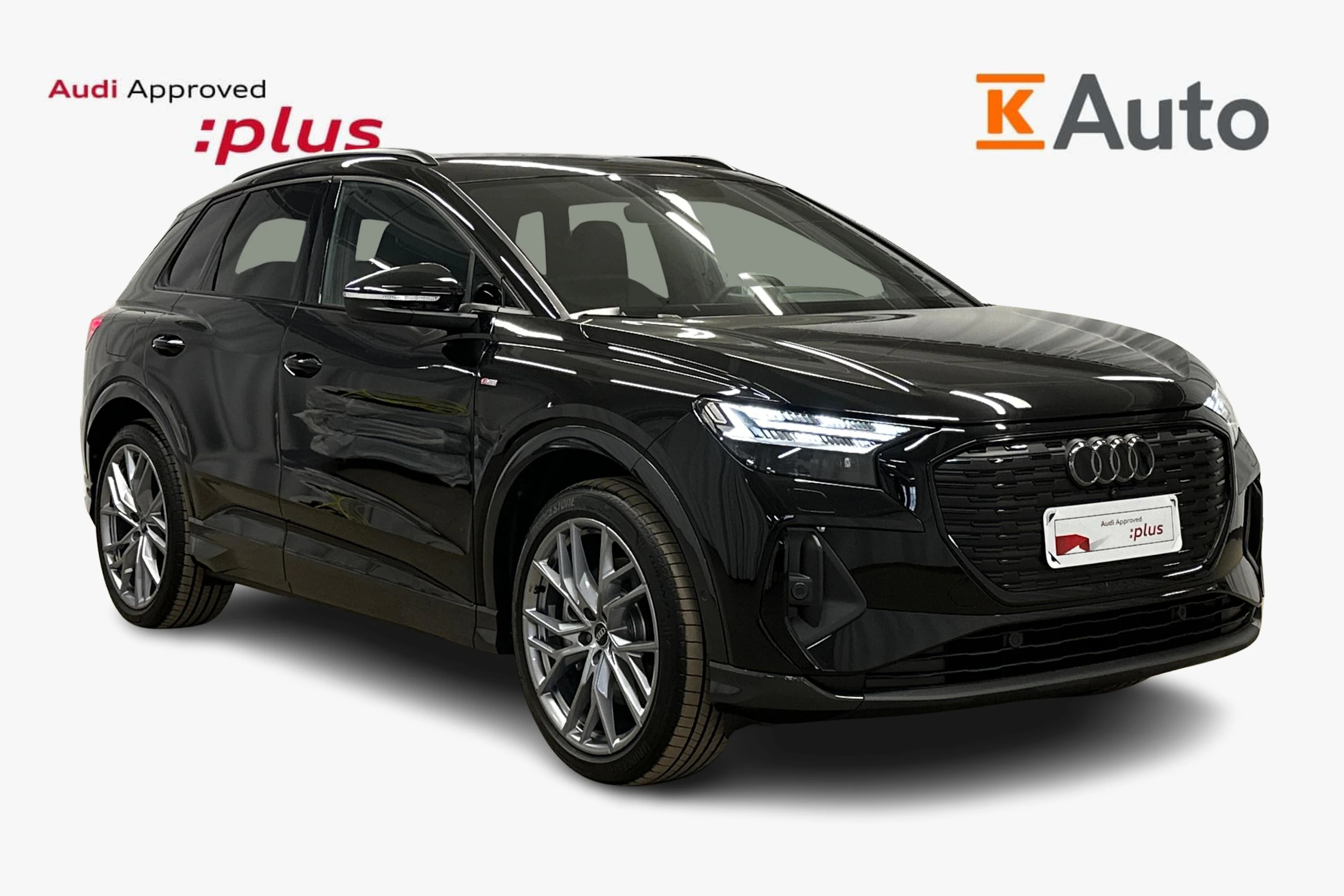 musta Audi Q4 e-tron 2024 kuva 1.