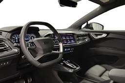 musta Audi Q4 e-tron 2024 kuva 6.