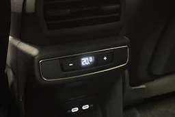 musta Audi Q4 e-tron 2024 kuva 14.