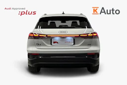 valkoinen Audi Q4 e-tron 2024 kuva 3.