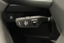 valkoinen Audi Q4 e-tron 2024 kuva 19.