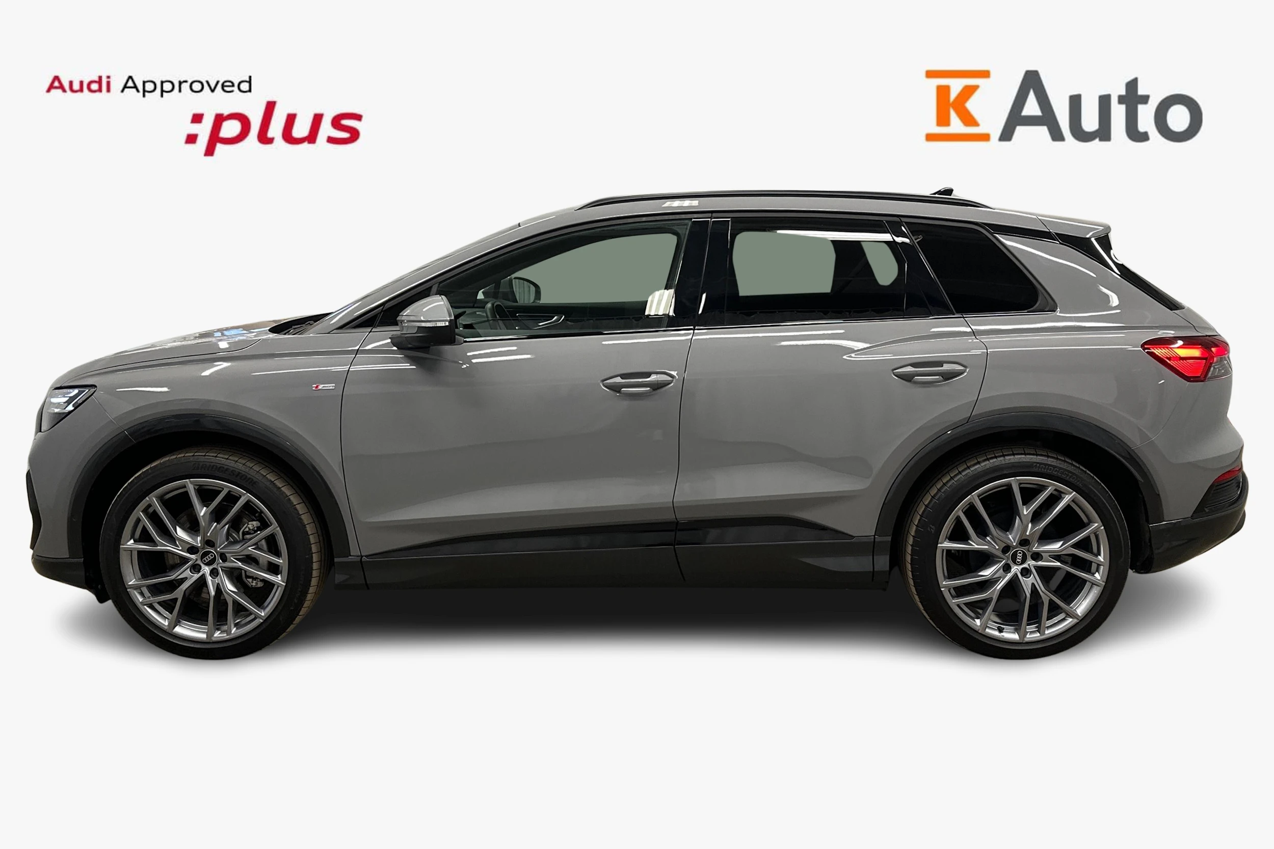 harmaa Audi Q4 e-tron 2024 kuva 5.
