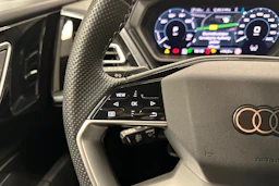 harmaa Audi Q4 e-tron 2024 kuva 11.