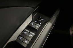 harmaa Audi Q4 e-tron 2024 kuva 14.