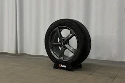 sininen Audi Q4 e-tron 2024 kuva 10.