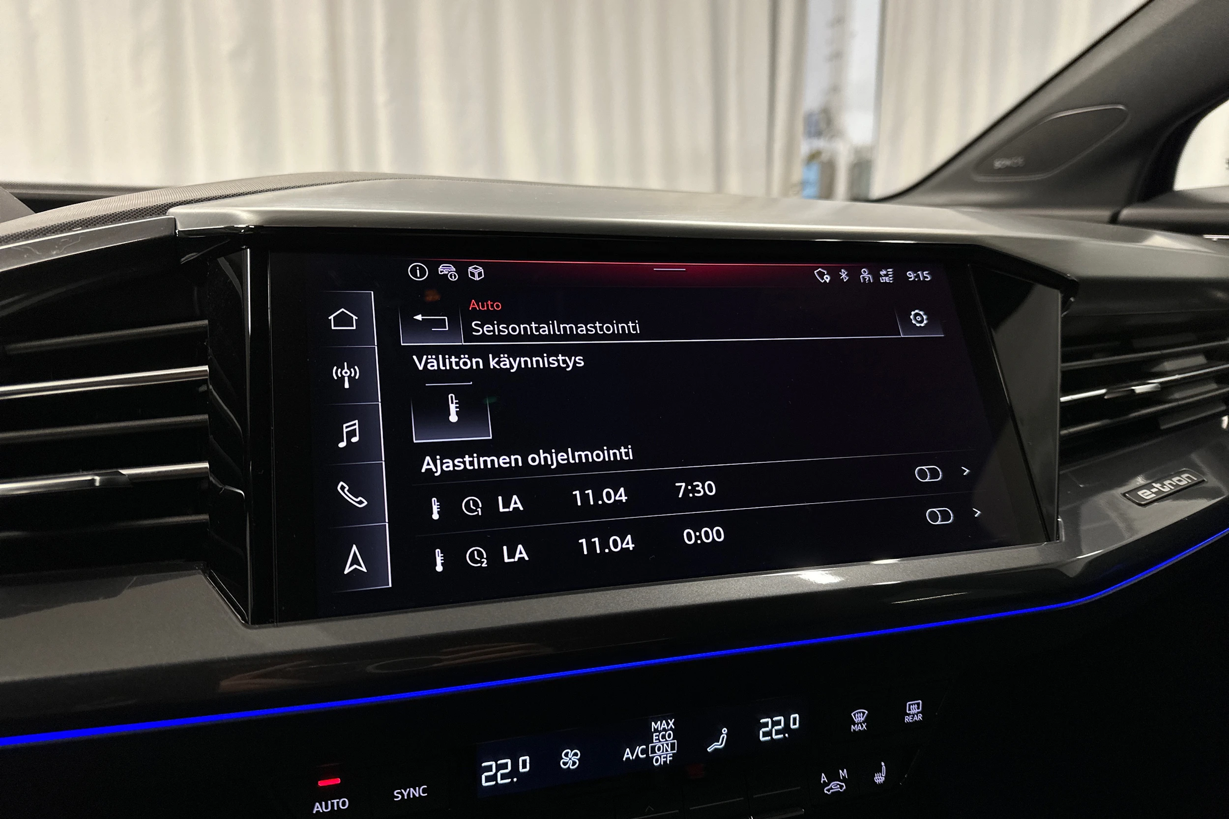 sininen Audi Q4 e-tron 2024 kuva 17.