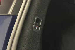 sininen Audi Q4 e-tron 2024 kuva 31.