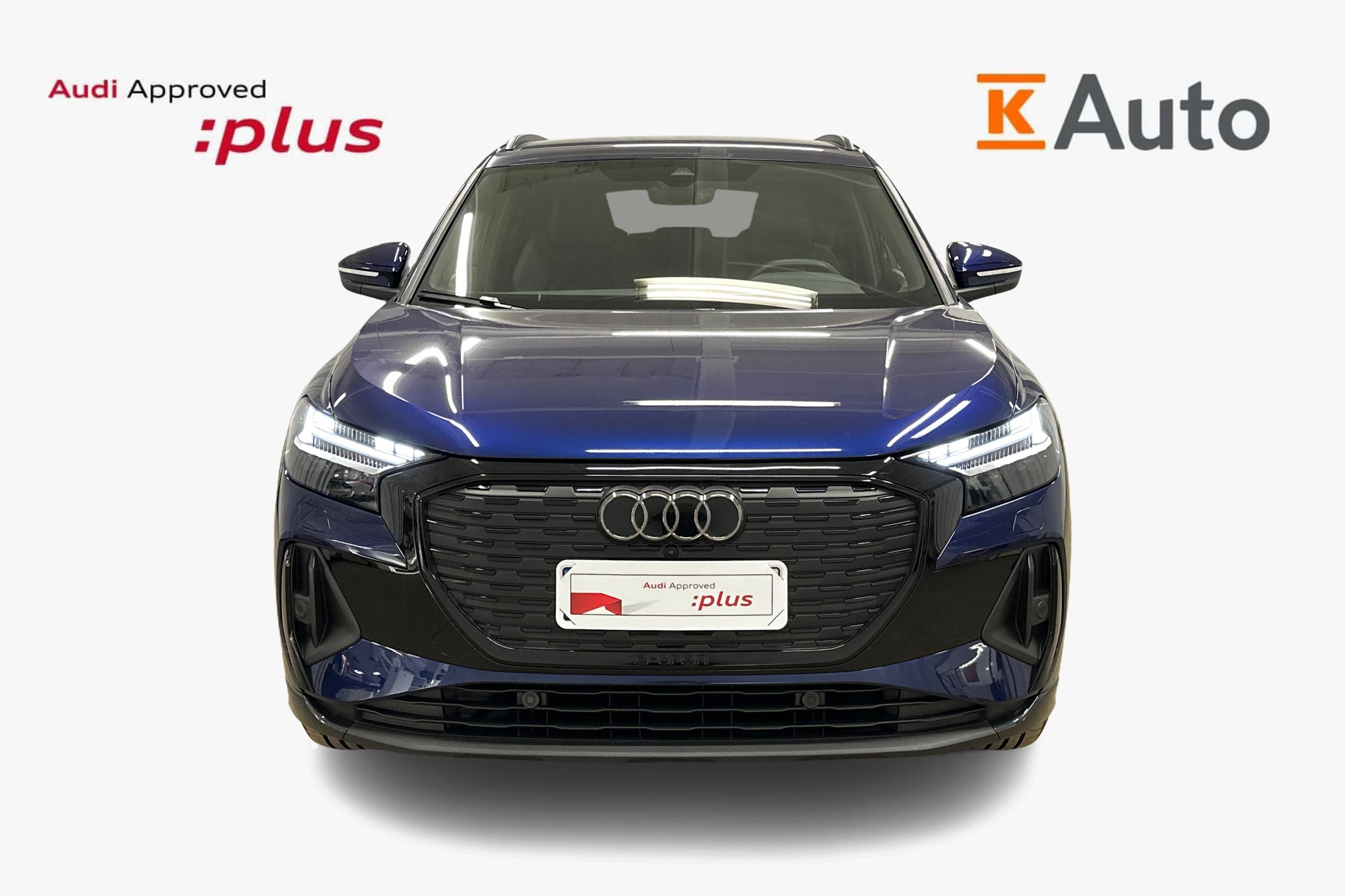 sininen Audi Q4 e-tron 2024 kuva 4.