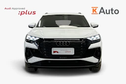 valkoinen Audi Q4 e-tron 2024 kuva 4.