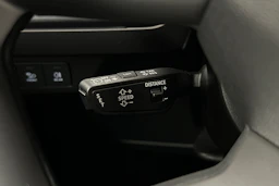 valkoinen Audi Q4 e-tron 2024 kuva 19.